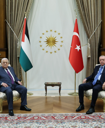 Cumhurbaşkanı Erdoğan, Filistin Devlet Başkanı Abbas ile bir araya geldi