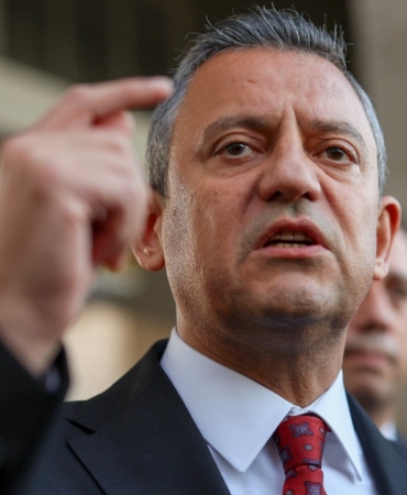 ozgur-ozelden-kapali-oturum-aciklamasi-bilmedigimiz-bir-sey-soylemediler-lnn8_cover