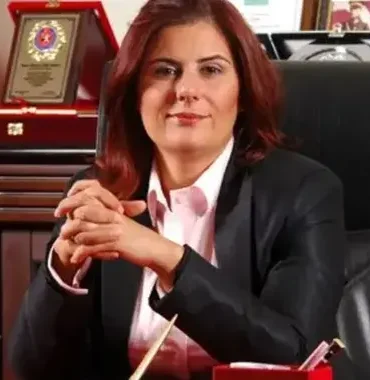 bomba-iddia-aydin-buyuksehir-belediye-baskani-ozlem-cercioglu-ve-3-ilce-belediye-baskani-ak-parti-ye-geciyor-4383